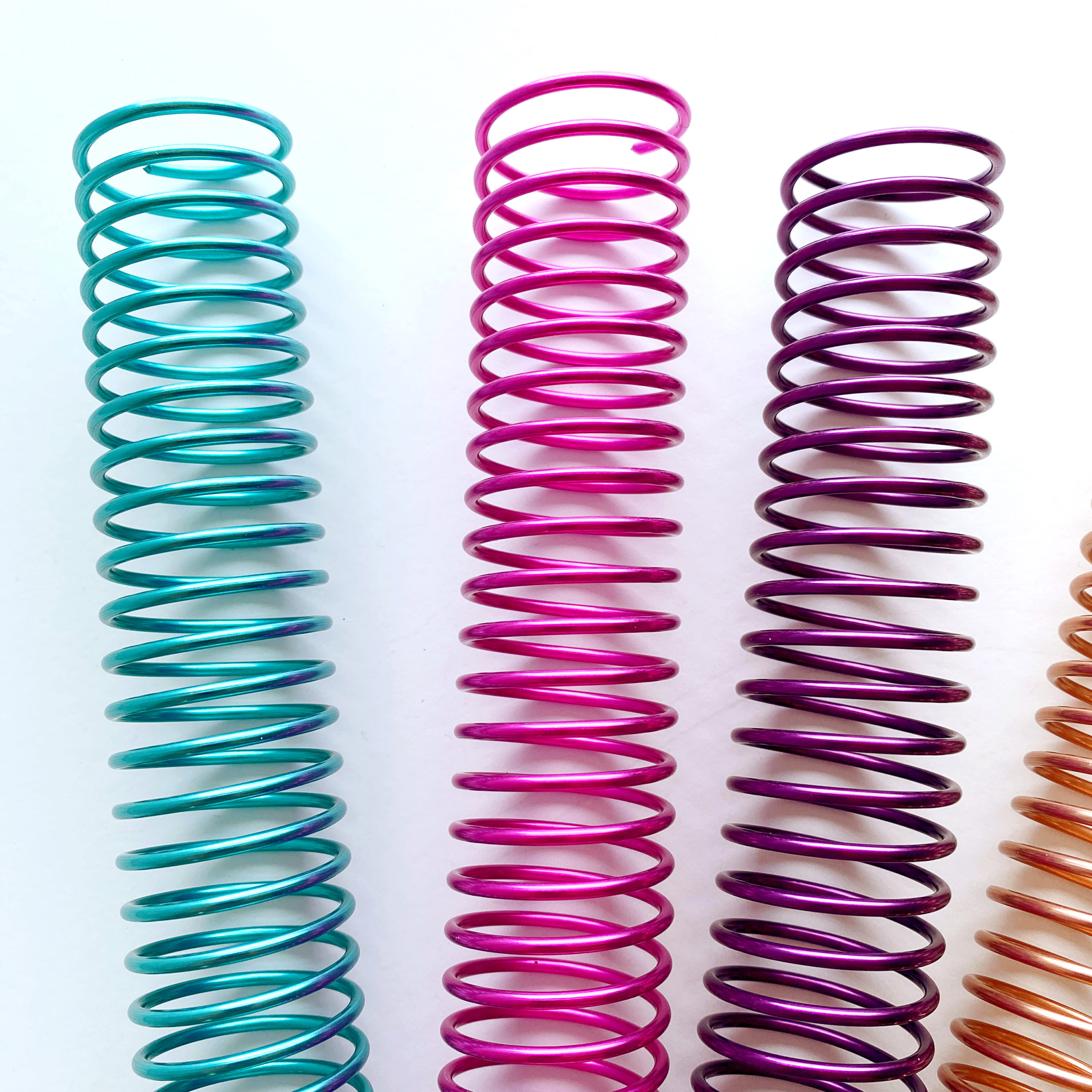 metallic spiral coil binding spines